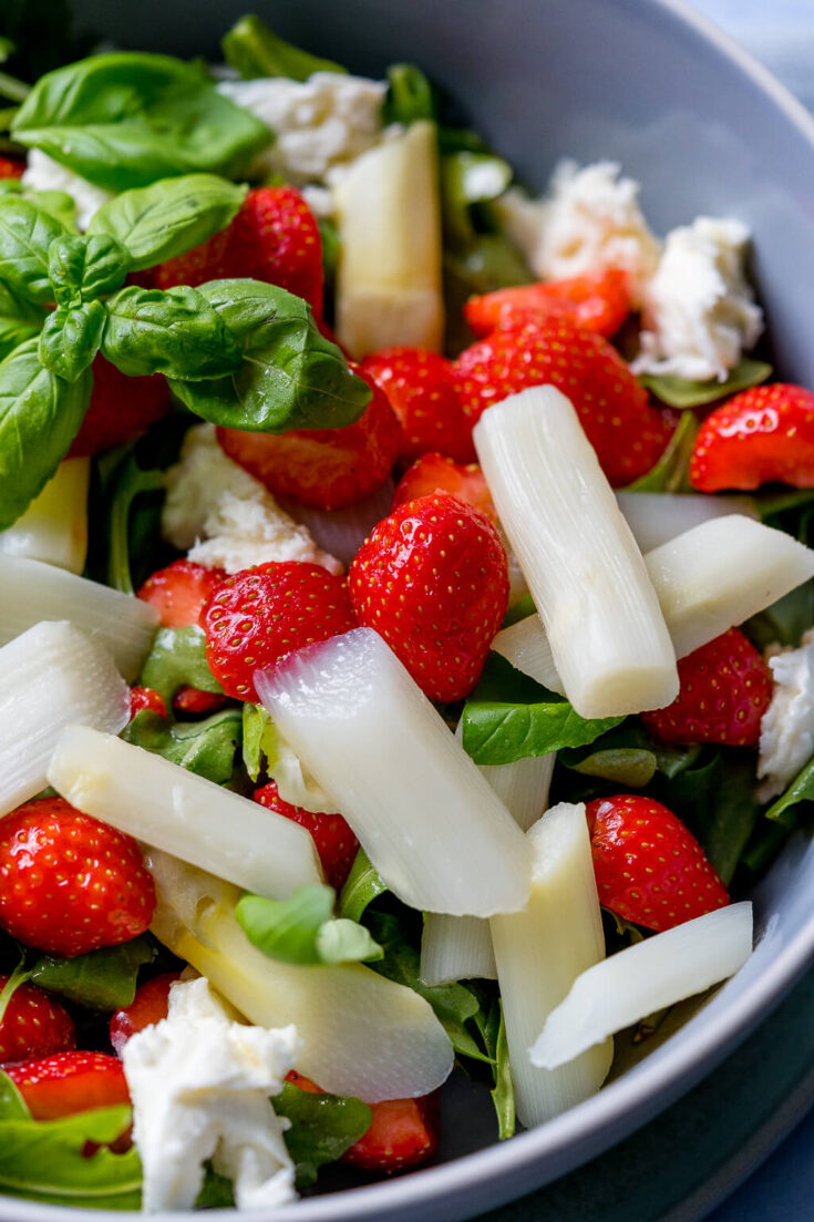 Mega Leckerer 15 Minuten Spargelsalat Mit Erdbeeren Einfach Malene