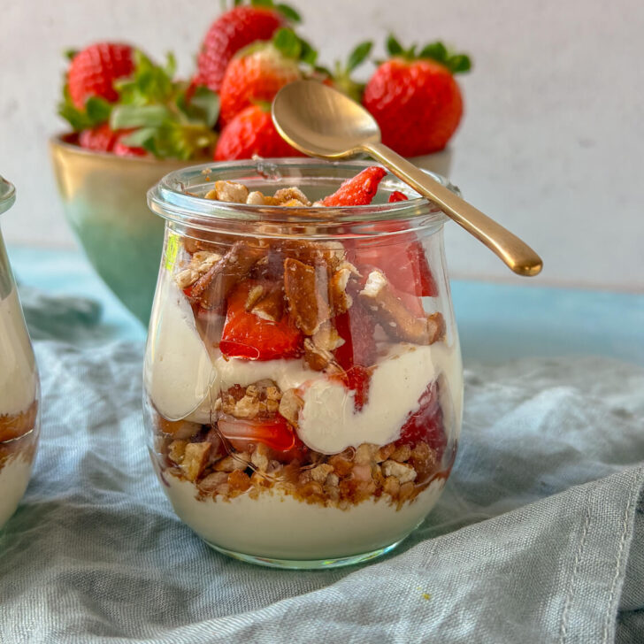 Erdbeer Dessert Im Glas Blitzrezept In 5 Minuten