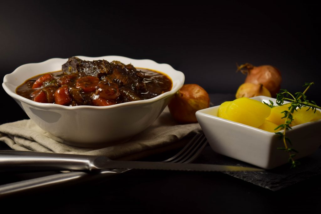 Rinderschmortopf - Boeuf Bourguignon Rezept mit Perlzwiebeln ohne Pilze