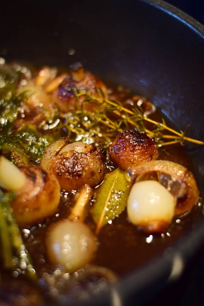 Rinderschmortopf - Boeuf Bourguignon Rezept mit Perlzwiebeln ohne Pilze