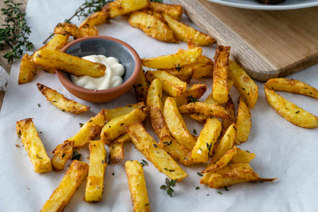 So lecker, mach deine Pommes selbst - so werden sie besonders knusprig