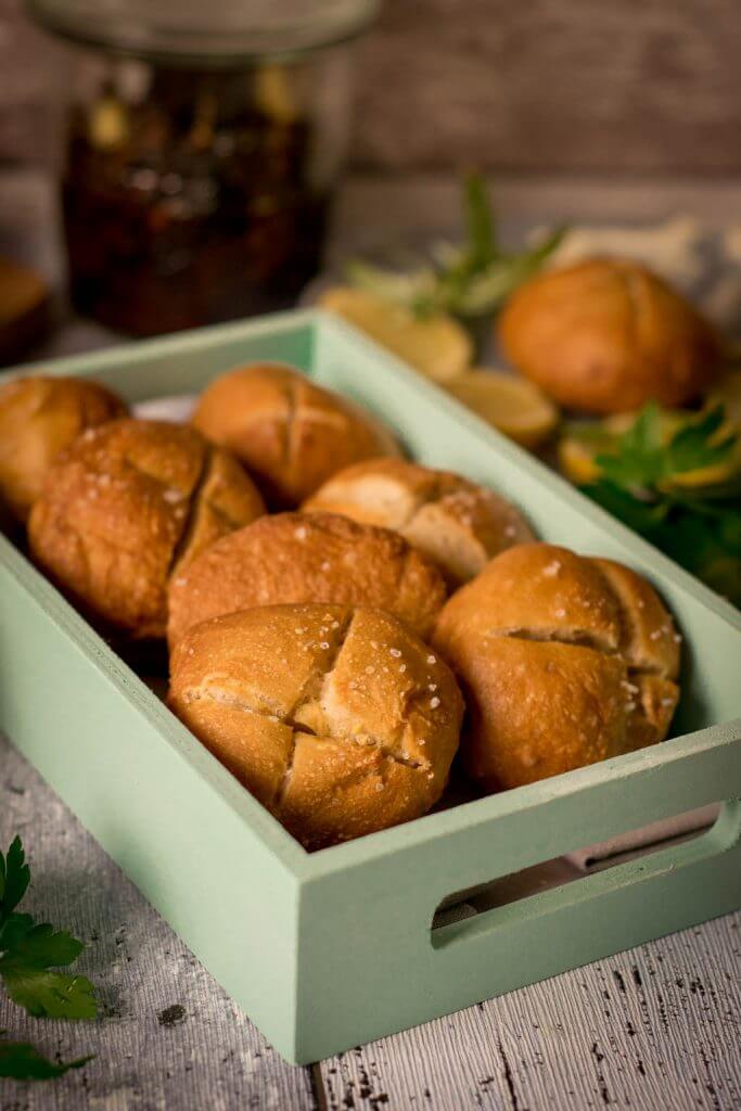 Laugenbrötchen selber backen