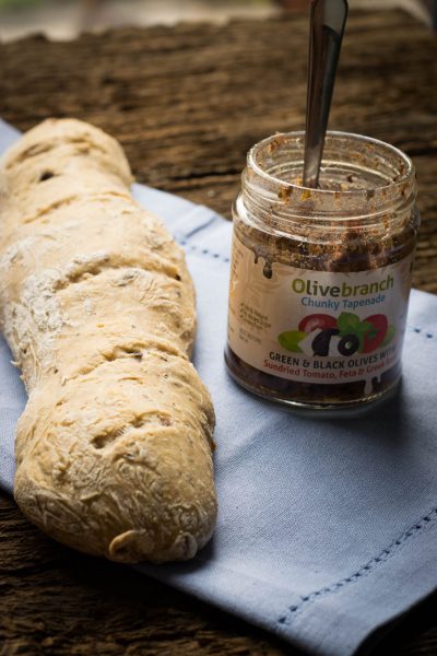 Super lecker &amp; einfach - Tomaten Oliven Brot