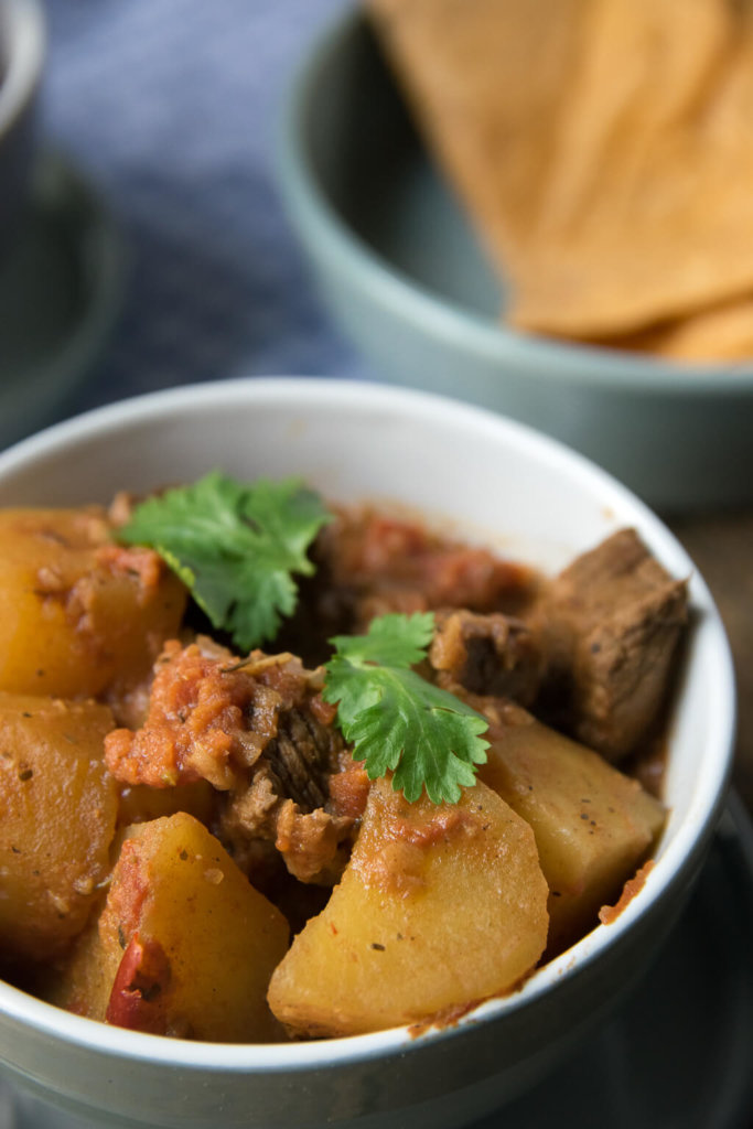 Richtig lecker, der Curry Kartoffel Rindfleisch Topf schmeckt einfach köstlich