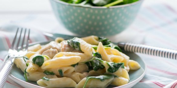 Das perfekte Rezept für faule Köche: Knoblauch Spinat Pasta