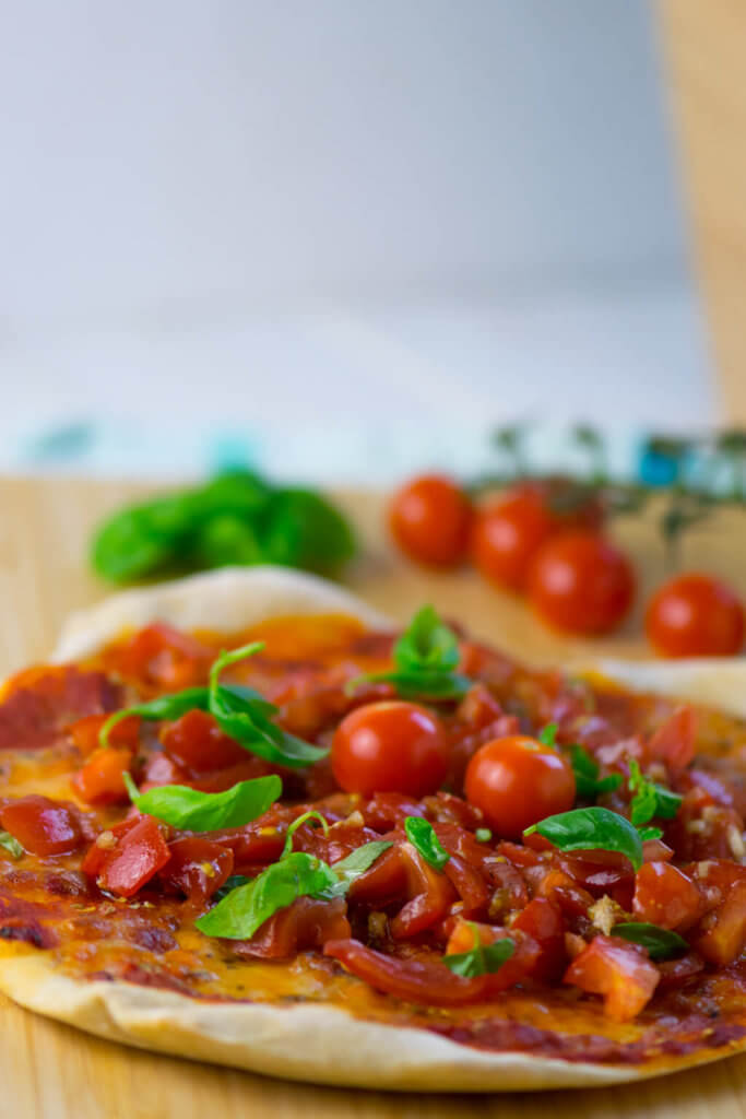 Mega knusprig und unglaublich lecker- Pizza Buschetta