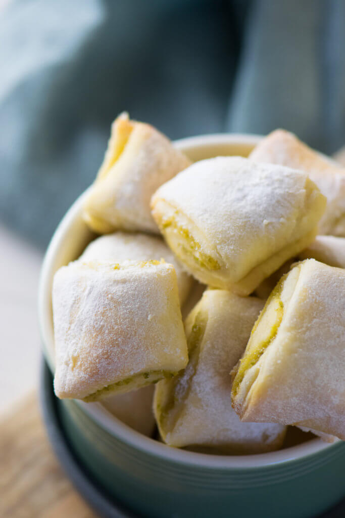 Perfekt für Weihnachten - Marzipan Kissen mit Quarkteig