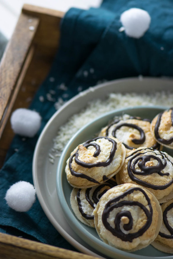 Super saftige Kokosmakronen mit Schoko-Swirl - Backen für Weihnachten