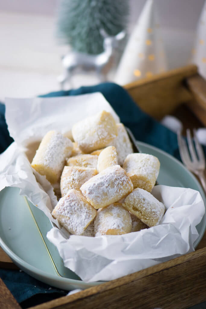 Marzipan Traumstücke mit Mandeln