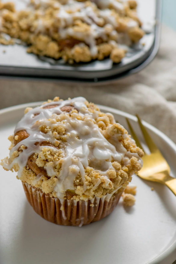 Die saftigsten Apfel Streusel Muffins aller Zeiten - mit extra viel Zimt