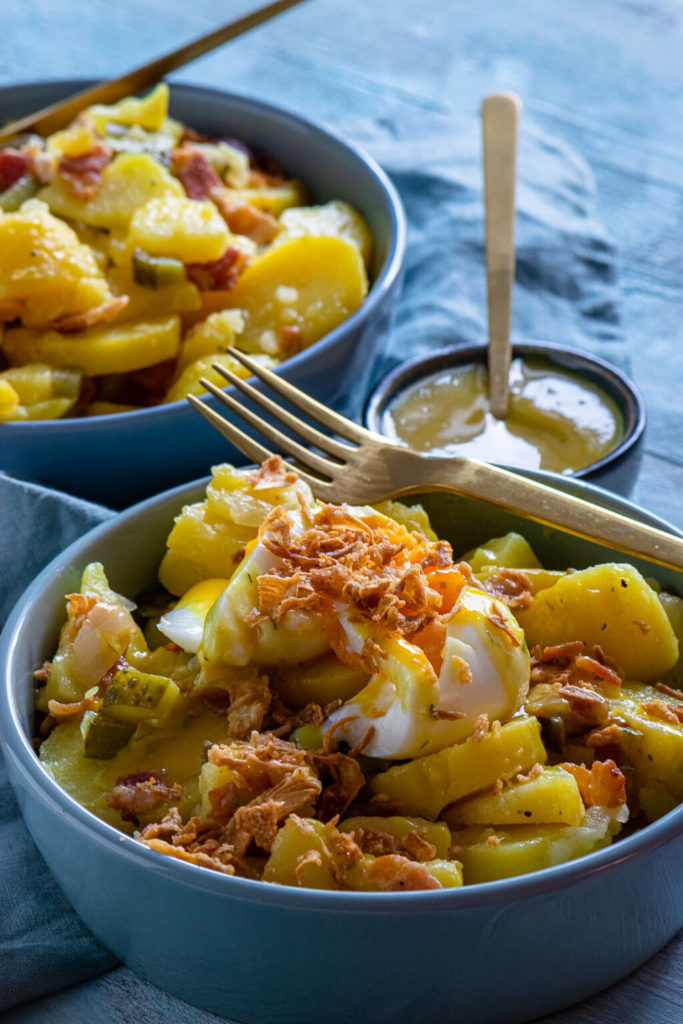 So extrem lecker, probiere den Kartoffelsalat mit Röstzwiebeln und Honig Senf Sauce