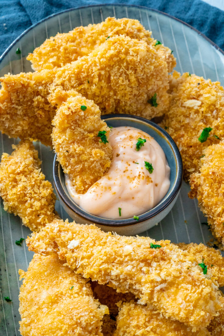 So einfach machst du knusprige Hähnchen Nuggets aus dem Backofen selber ...