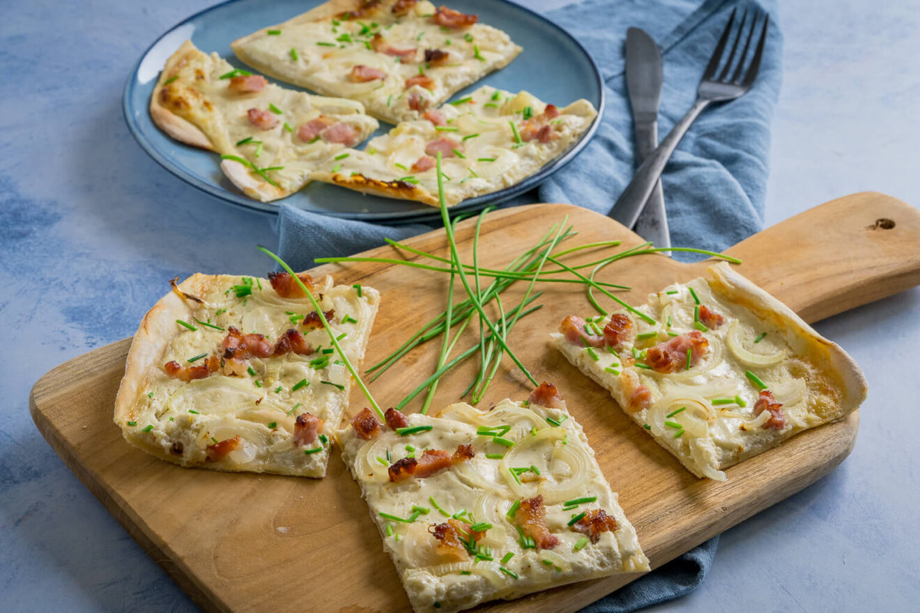 Schneller Elsässer Flammkuchen für deine Feierabendküche - Einfach Malene