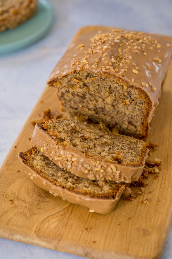 Super saftiger Haselnusskuchen aus der Kastenform - Einfach Malene