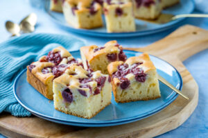 Saftiger Kirsch Joghurt Kuchen Vom Blech - Einfach Malene