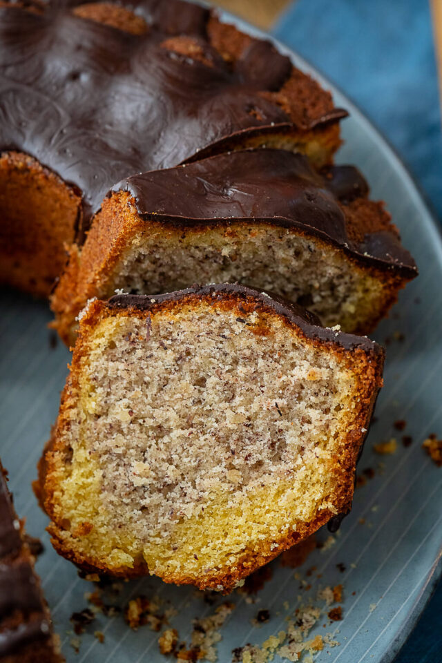 Nuss Sandkuchen backen, saftig, einfach und so lecker!