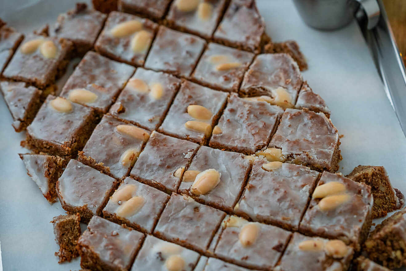 18 einfache Lebkuchen Rezepte - so backst du das Weihnachtsgebäck ...