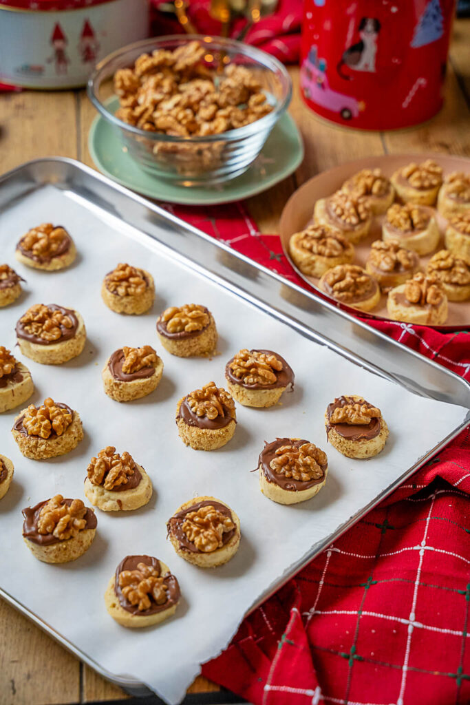 Walnuss Plätzchen mit Nougat 