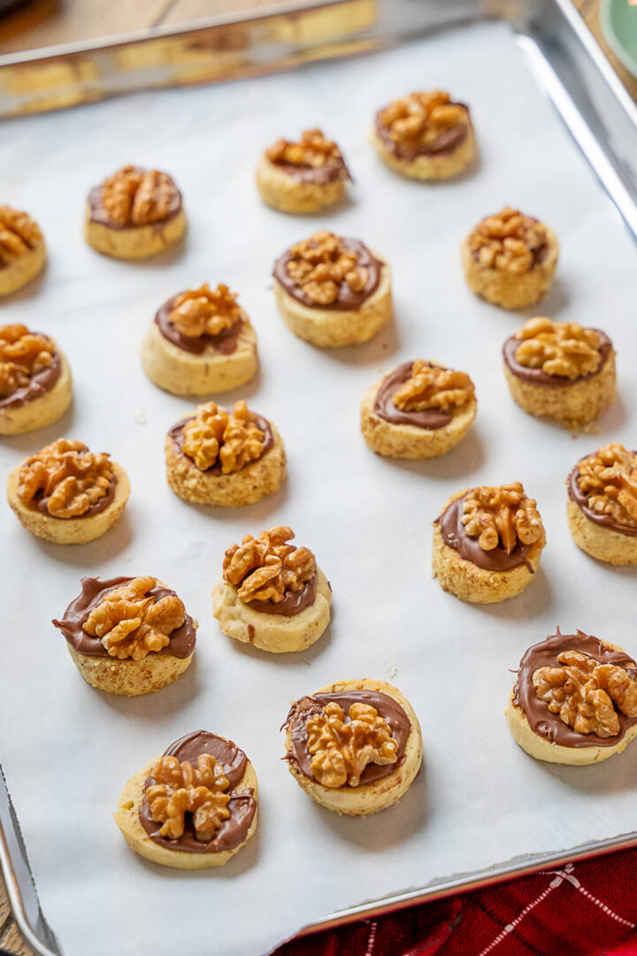 Walnusstaler backen: Leckere Nussplätzchen ohne Ausstechen