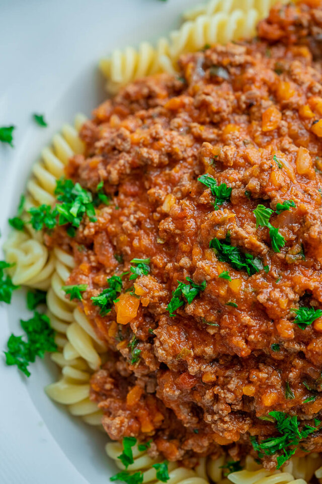 Schnelle Bolognese kochen - mega lecker, ohne Fix Tüte in nur 30 Minuten