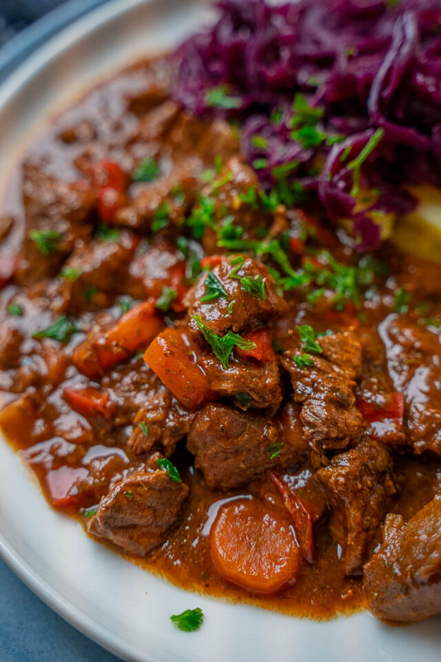 Köstliches Gulasch - perfekt auch für Anfänger - Einfach Malene