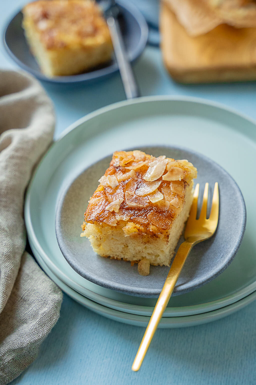 Saftiger Mandelkuchen mit Buttermilch