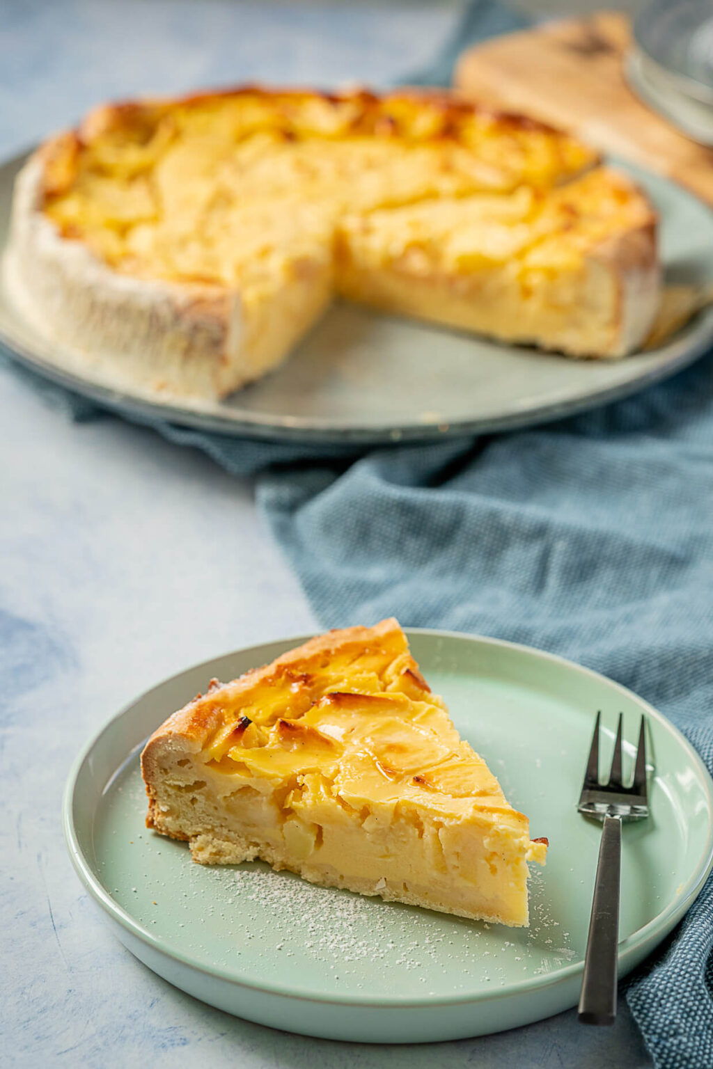 Cremiger Quark Apfelkuchen - einfach &amp; mega lecker - Einfach Malene