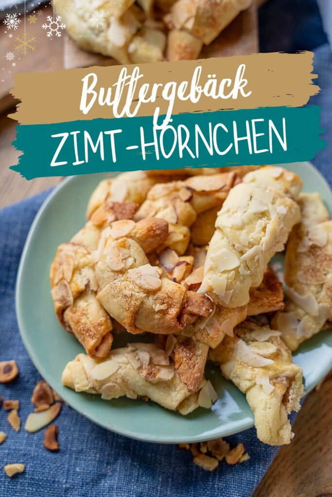 Die leckeren Zimt Plätzchen aus Mürbeteig sehen wundervoll aus und schmecken köstlich. Dabei ist das Buttergebäck ganz einfach nachzubacken!