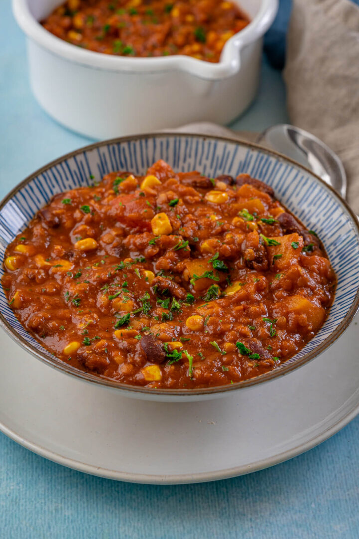 Chili sin Carne - vegetarisches Chili mit roten Linsen - Einfach Malene