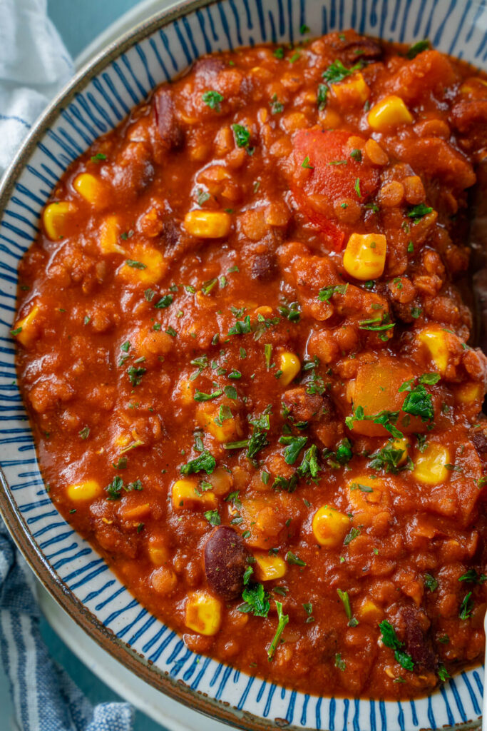 Chili sin Carne - vegetarisches Chili mit roten Linsen - Einfach Malene