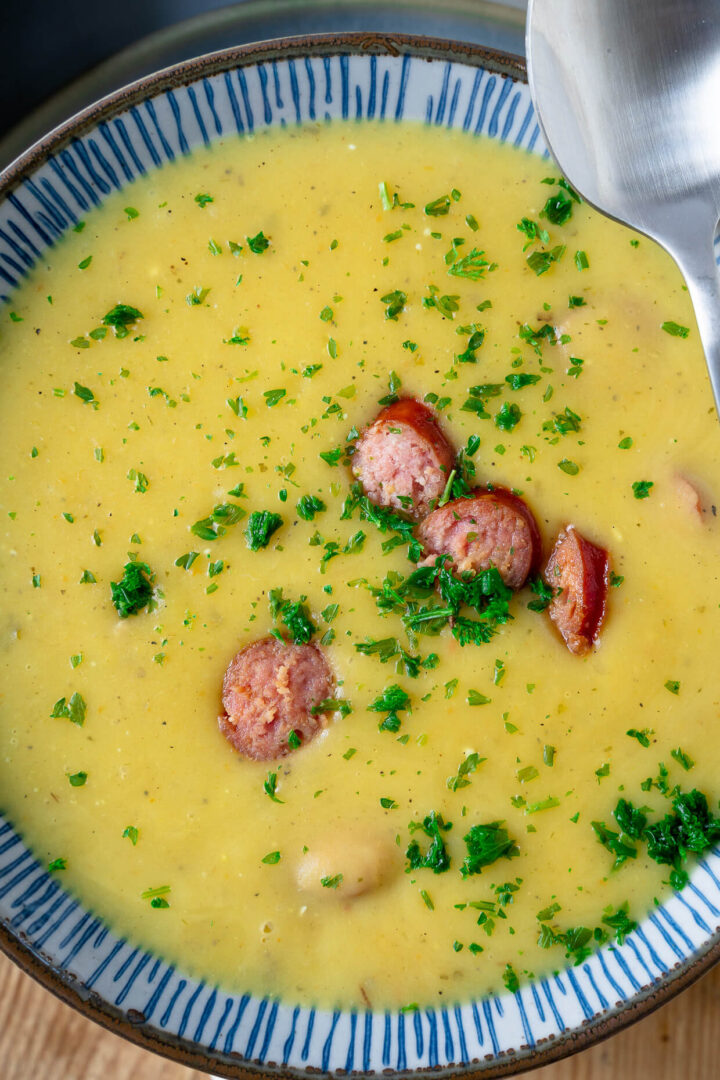 Kartoffelcremesuppe mit Mettenden -würzig, lecker &amp; einfach zu kochen ...