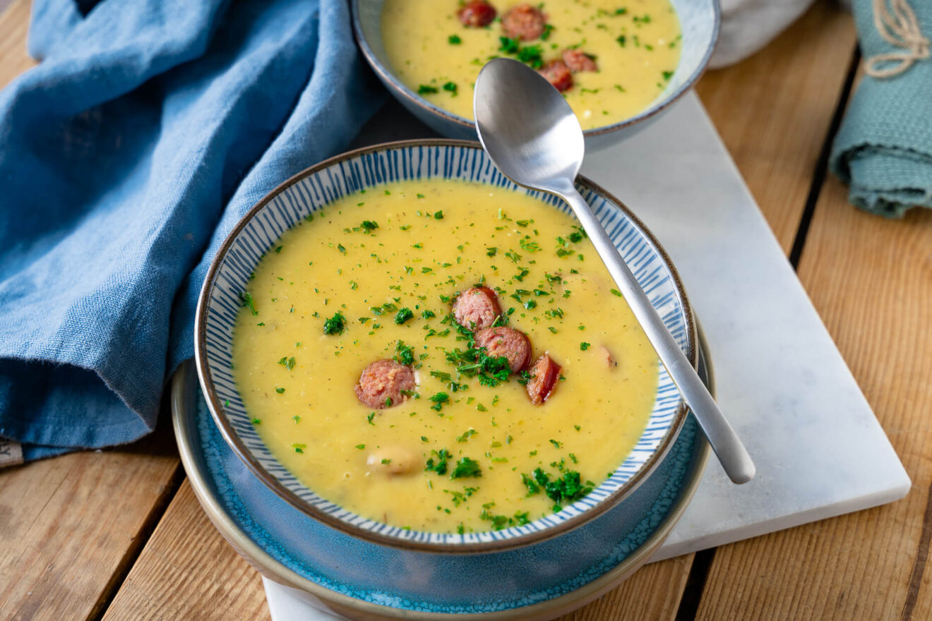 Kartoffelcremesuppe mit Mettenden -würzig, lecker &amp; einfach zu kochen ...