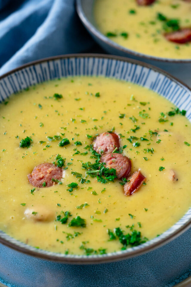 Kartoffelcremesuppe mit Mettenden -würzig, lecker &amp; einfach zu kochen ...