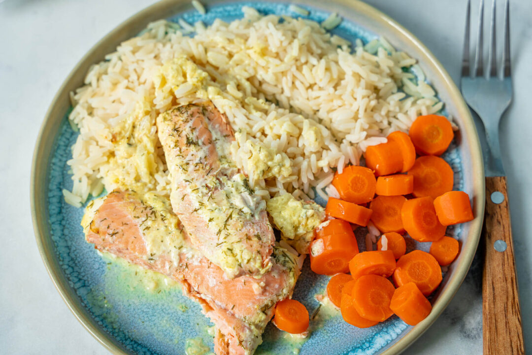 Lachs in Senfsauce mit Reis und Karotten - Einfach Malene