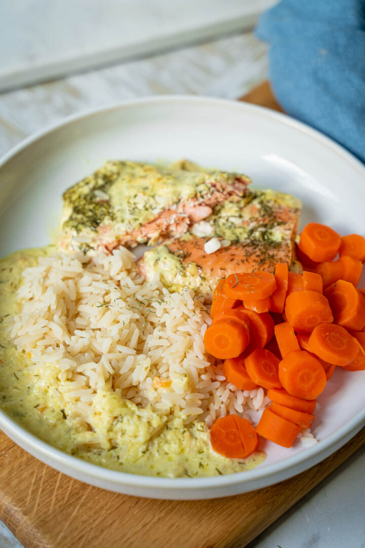 Lachs in Senfsauce mit Reis und Karotten - Einfach Malene