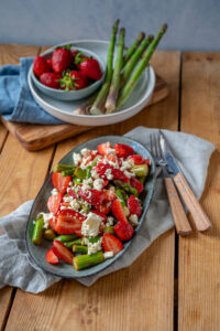 Grüner Spargelsalat Mit Erdbeeren Und Feta - Einfach Malene