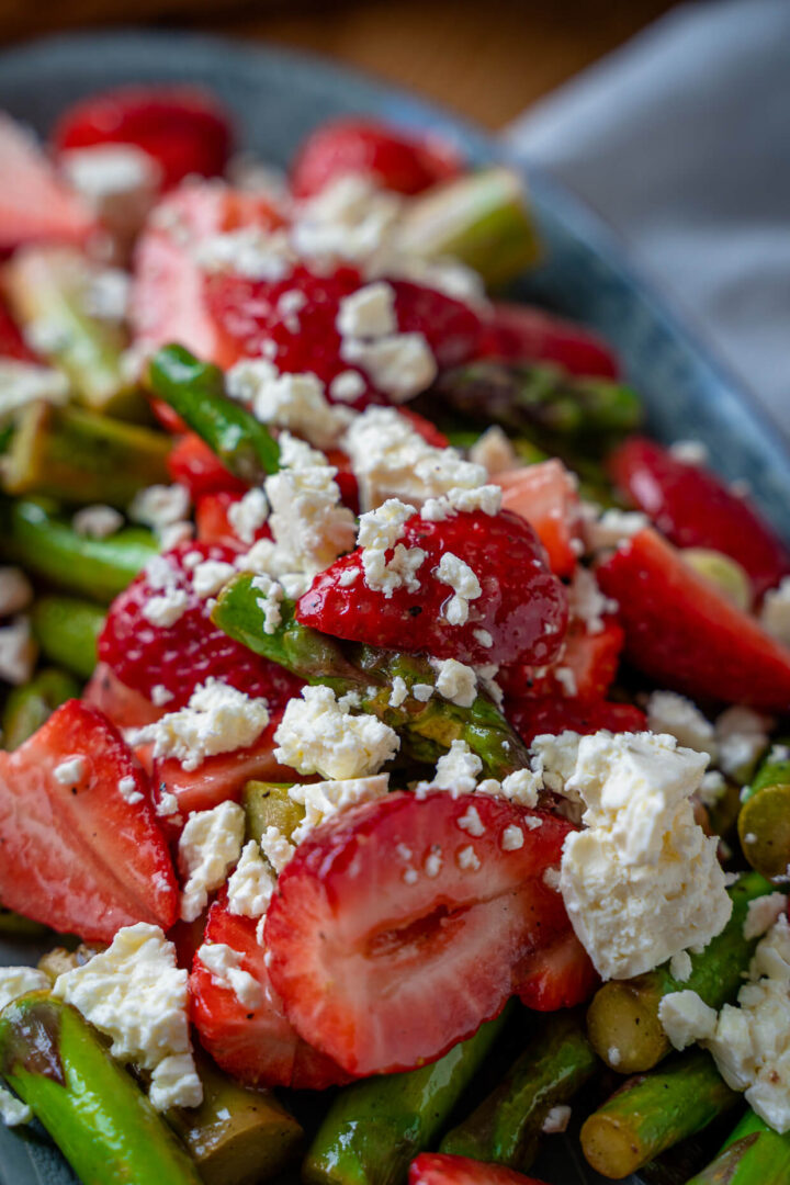 Grüner Spargelsalat Mit Erdbeeren Und Feta - Einfach Malene