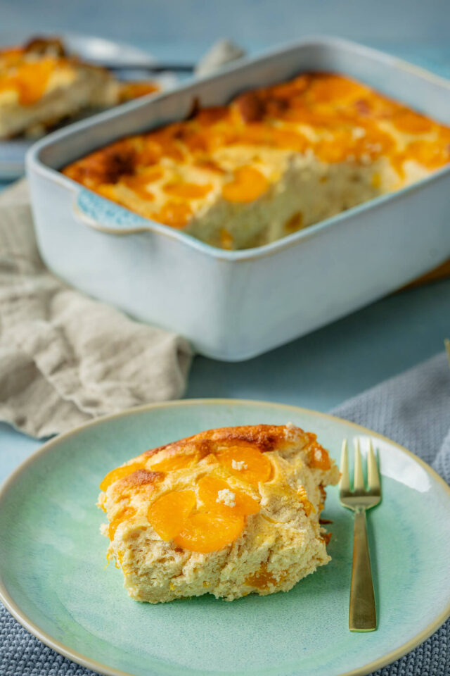 Quark Grieß Kuchen mit Obst - köstlicher Low Carb Käsekuchen - Einfach ...