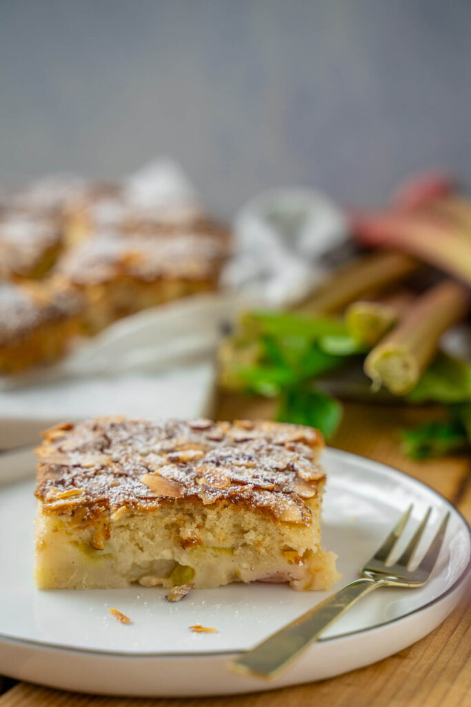 Rhabarber Rührkuchen - Blechkuchen