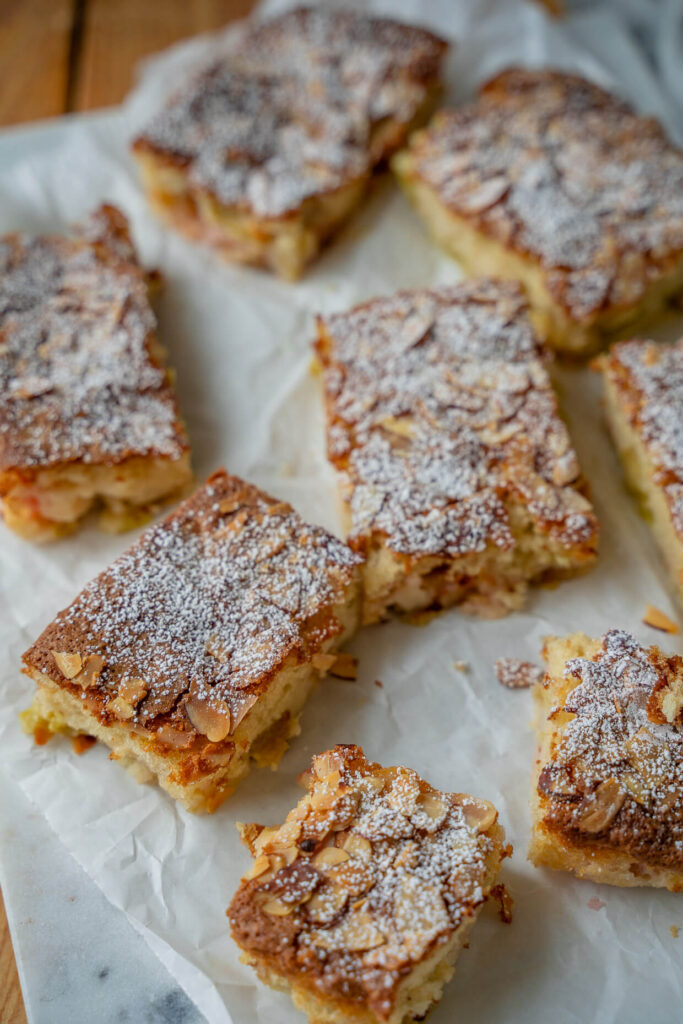 Rhabarber Rührkuchen - Blechkuchen