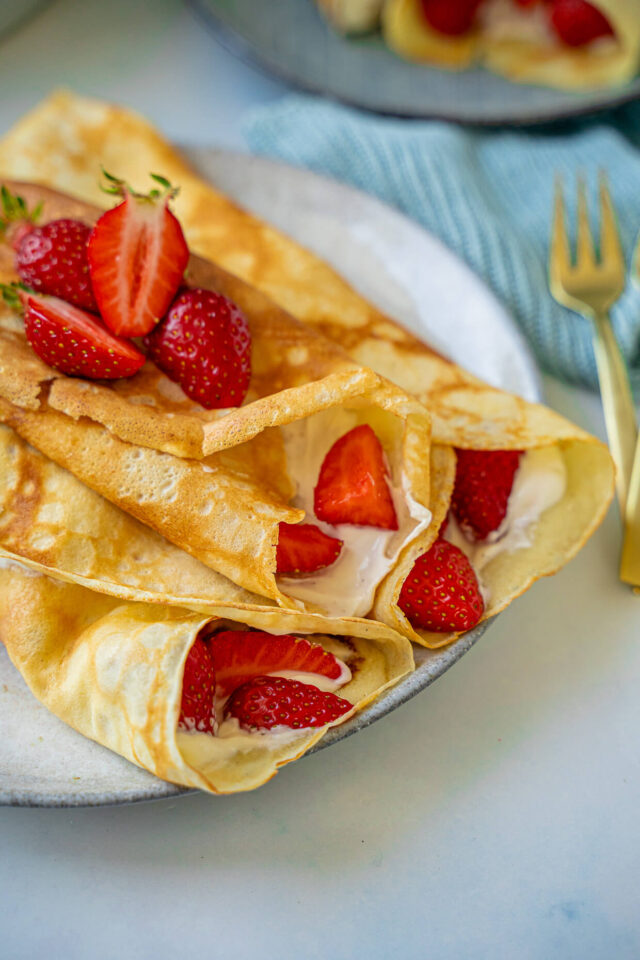 Mega leckere Crêpes mit Quarkcreme und Erdbeeren - Einfach Malene