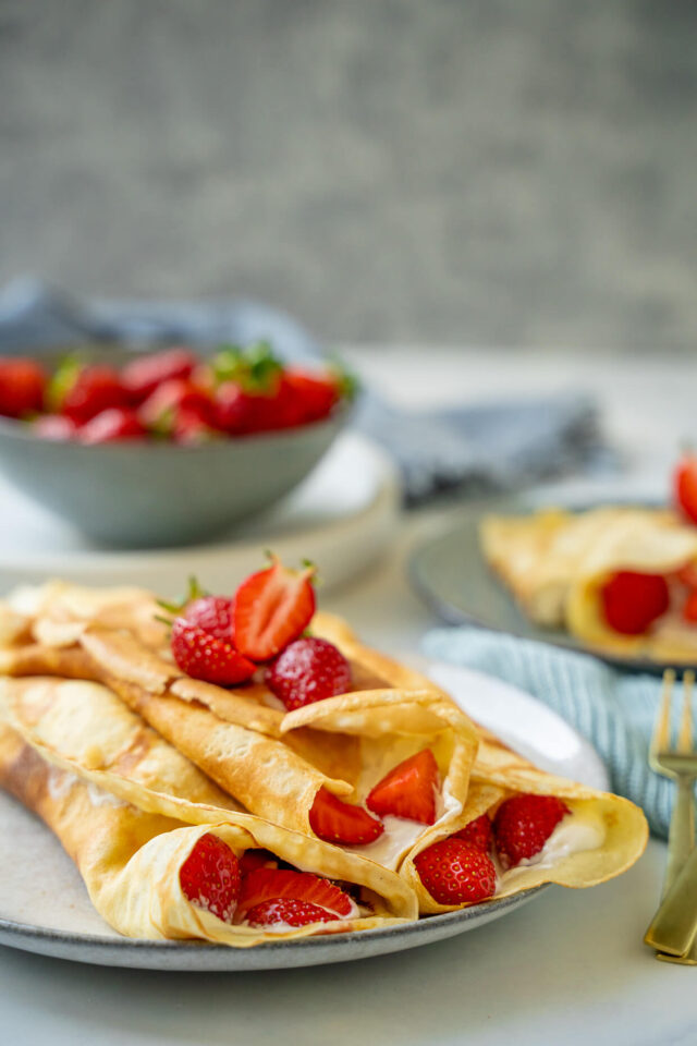 Mega leckere Crêpes mit Quarkcreme und Erdbeeren - Einfach Malene