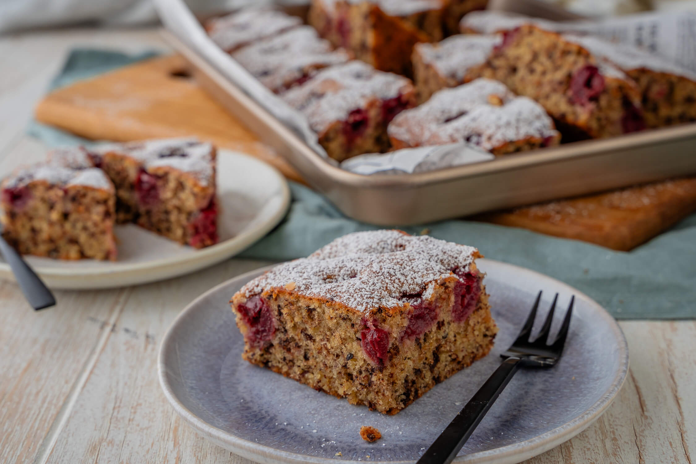 Einfacher Kirsch Nuss Kuchen vom Blech