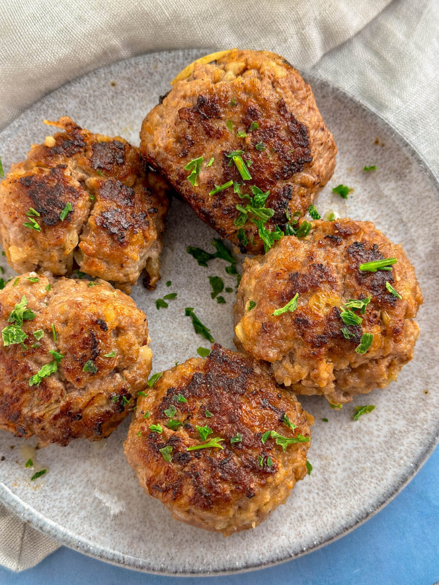 Saftige Frikadellen wie bei Mama selber braten - Einfach Malene