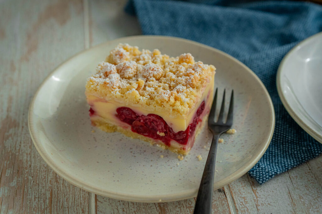 Kuchen mit Kirschen und Vanillepudding - Kirsch Streusel Kuchen