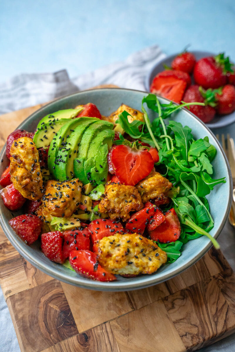 Erdbeer Hähnchen Salat mit Burrata - mega leckeres Rezept