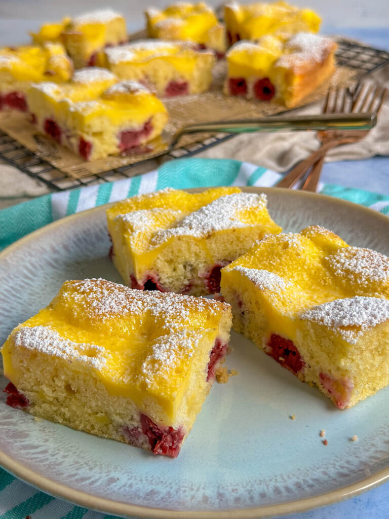 Kirschkuchen mit Schmandguss backen