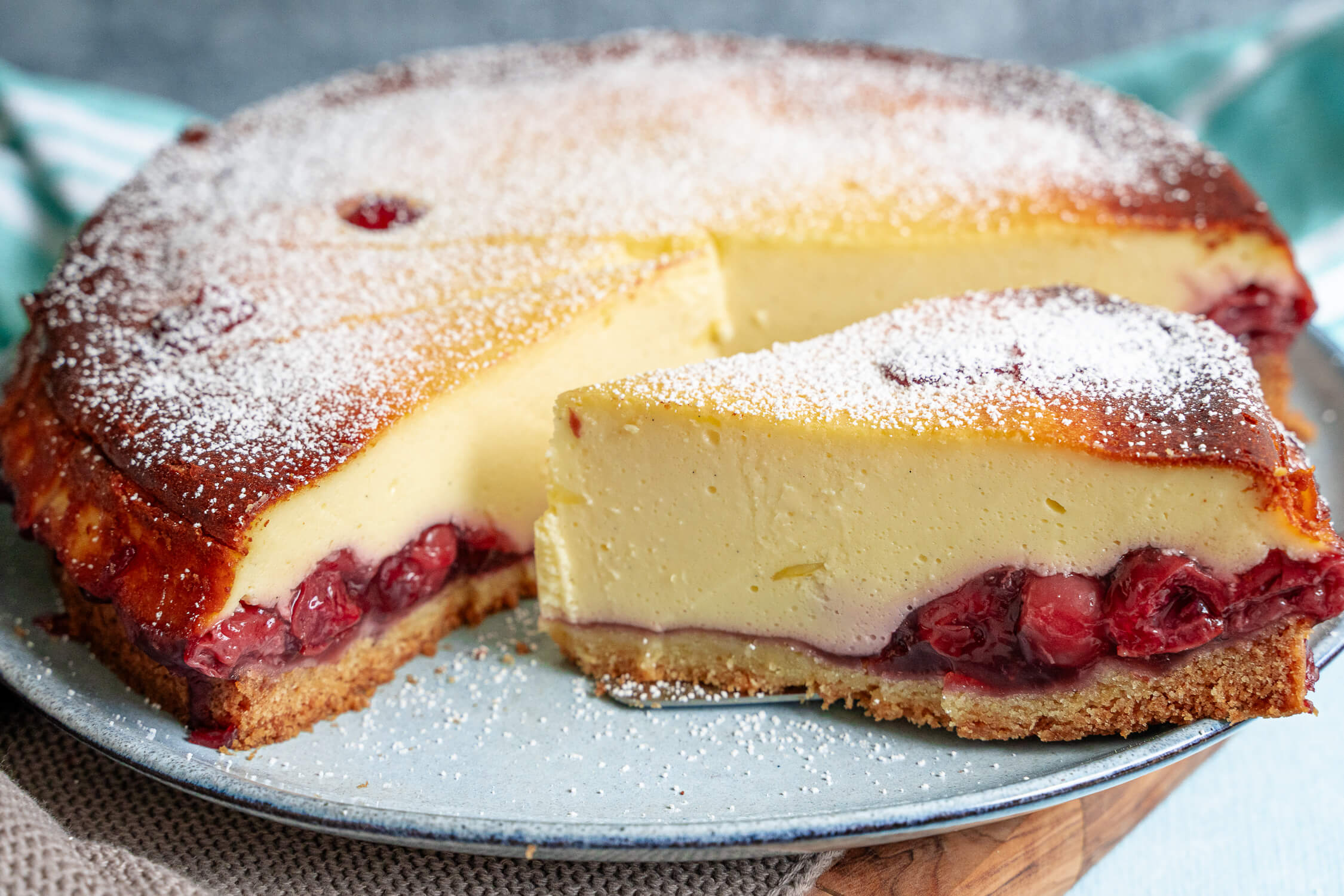 Vanille Käsekuchen mit Kirschen