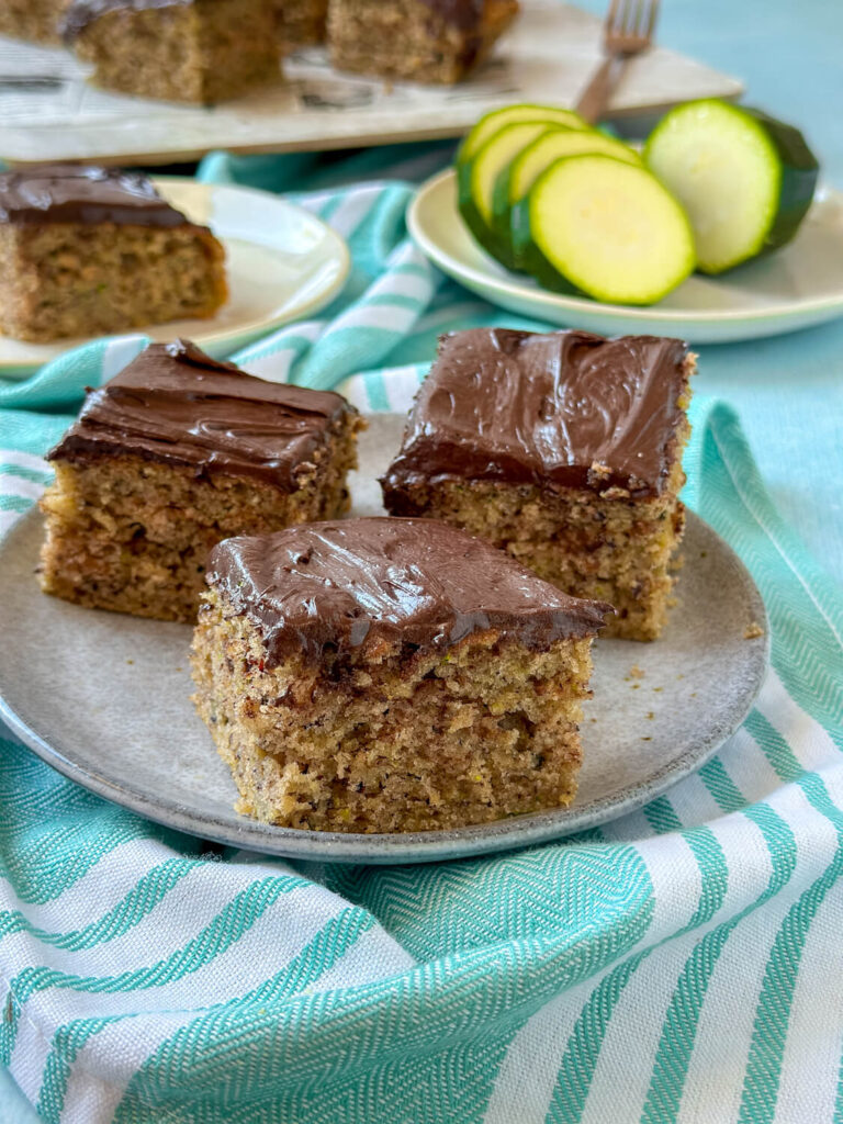 Zucchini Nusskuchen