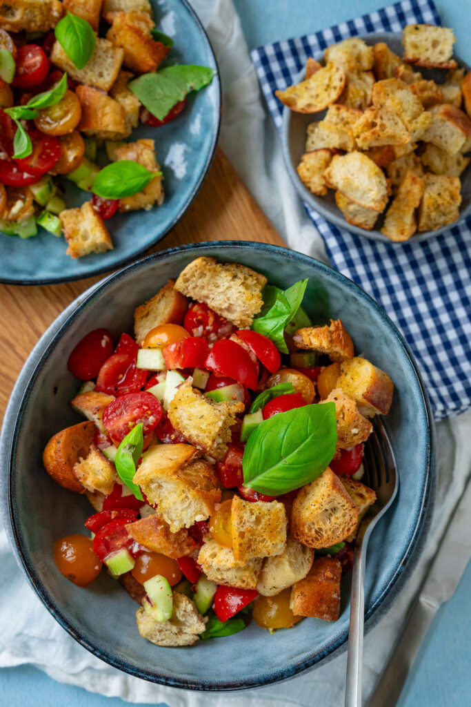 Einfaches Rezept für Brotsalat aus der Toskana